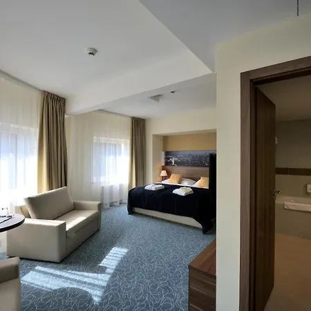 Imperial Hotel 4*