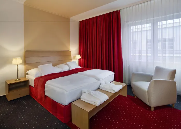 Imperial 4*